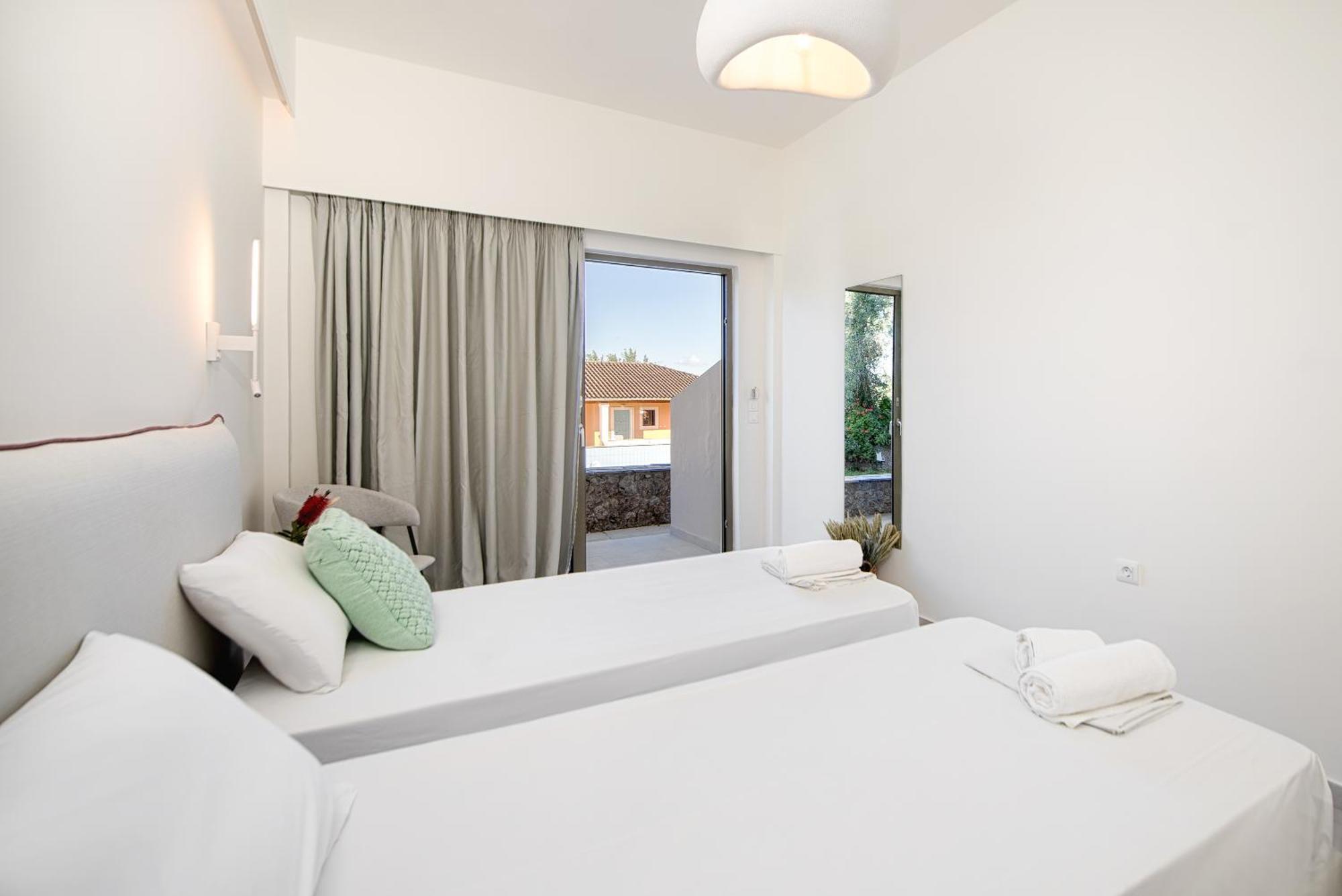 Little Corfu Aparthotel ดัสเซีย ภายนอก รูปภาพ