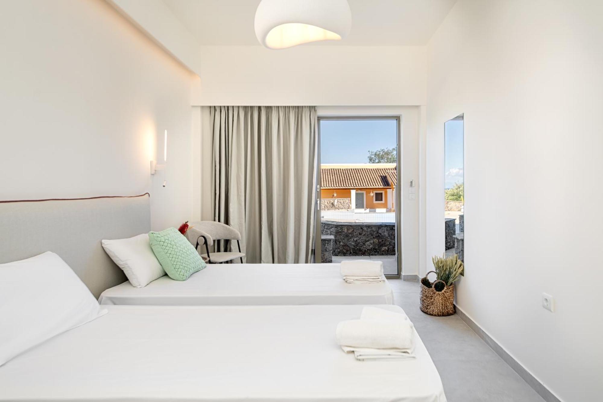 Little Corfu Aparthotel ดัสเซีย ภายนอก รูปภาพ