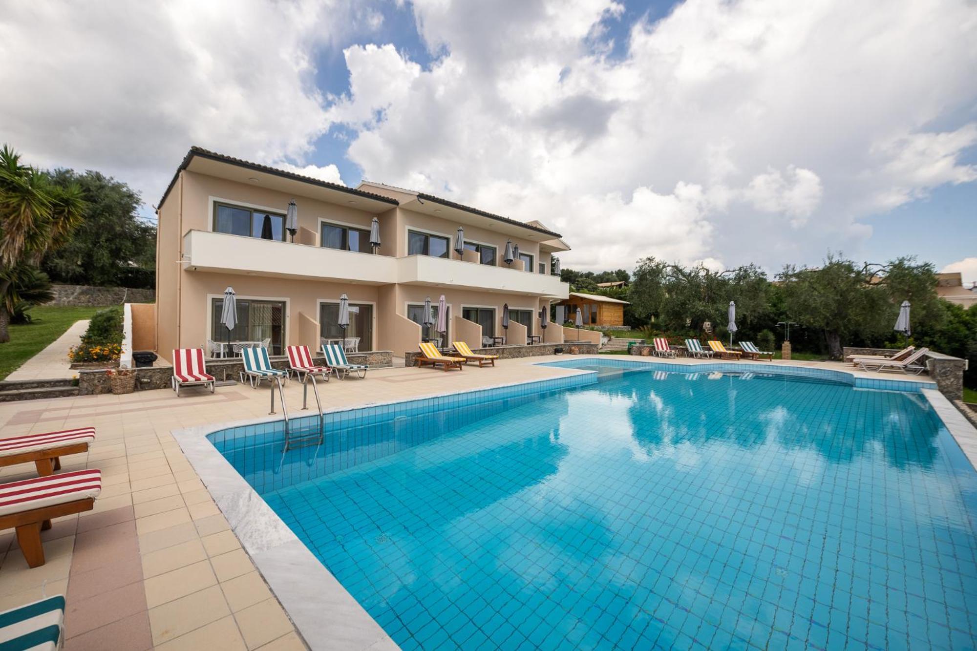 Little Corfu Aparthotel ดัสเซีย ภายนอก รูปภาพ